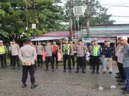 Polres Merangin Kerahkan Personil Pengamanan Jamaah Haji di Halaman Kantor Bupati