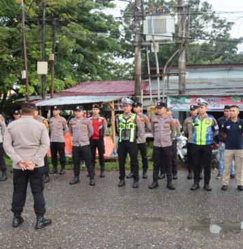 Polres Merangin Kerahkan Personil Pengamanan Jamaah Haji di Halaman Kantor Bupati